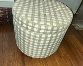 CUTE STORAGE OTTOMAN