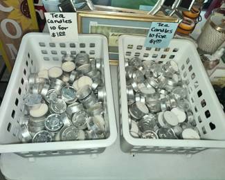 LOTS OF TEA CANDLES