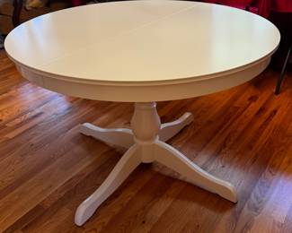 Kitchen/Dining Table