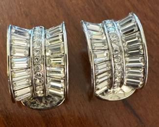 Nolan Miller Vintage Clip-on Earrings 