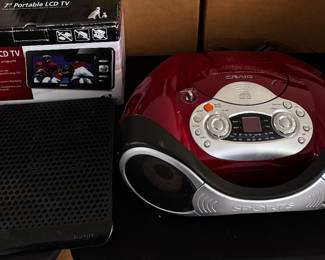 Portable LCD TV/Craig CD Player