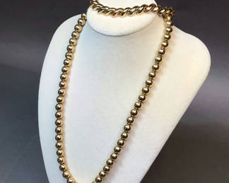Lot 122: 14K Yellow Gold Jewelry (22+dwt)