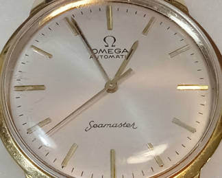 Lot 118: Vintage Omega 18K Seamaster Watch (4+dwt)