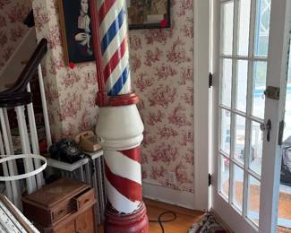 Vintage Barber pole full size with a lighted globe that work 