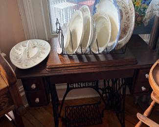 Singer sewing machine assorted platters 