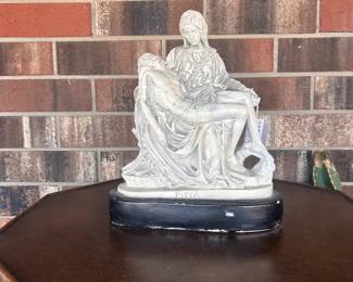  Pietà Statue replica