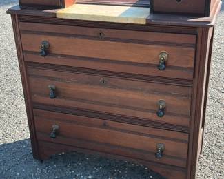 Victorian Chest of Drawers with Teardrop Pulls