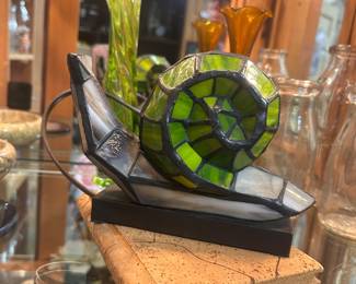 Vintage Tiffant-style stained glass snail lamp