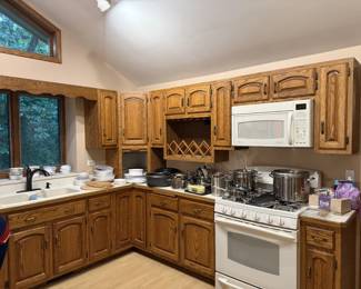 Cuisinart, Calphalon, AllClad, Lodge Cookware