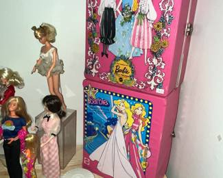 VINTAGE BARBIE CASES