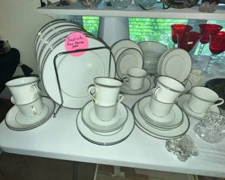 "SIMPLICITY" FINE JAPANESE CHINA