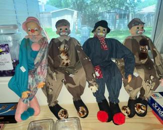 CLOWNS!!!!!!