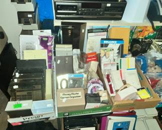 LOTS OF OFFICE SUPPLIES & COMPUTER SOFTWARE