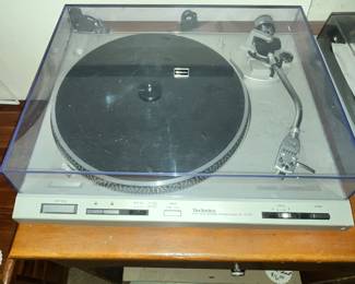 NICE TECHNICS TURNTABLE 