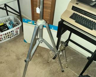 QUALITY TRIPODS