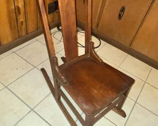 ANTIQUE SEWING ROCKER