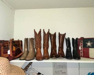 WESTERN PURSES & BOOTS
