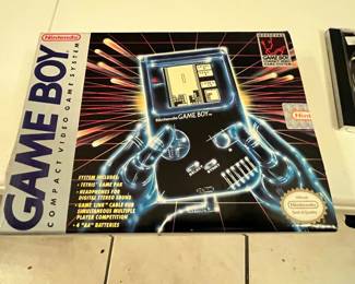 NICE GAME BOY IN ORIGINAL BOX (AT THE COUNTER)