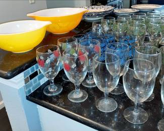 Pyrex, Glassware