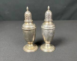 Lot 2 International Sterling Silver Courtship Weighted Shakers