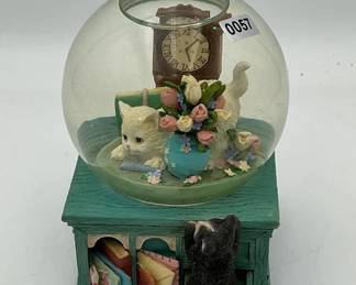 Cat Snow Globe