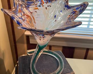 Art Glass Flower Shaped Vase