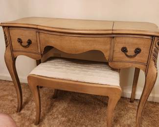 Morganton vanity and bench