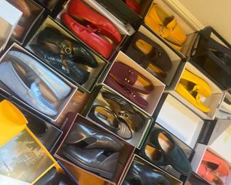 Men shoes sizes 9-9.5-10