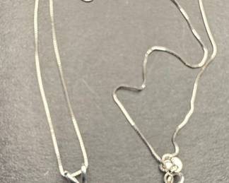14k White Gold Blue Topaz Pendant Necklace