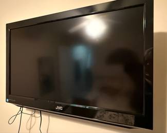 JVC Flat Screen Television with Built-in DVD Player
