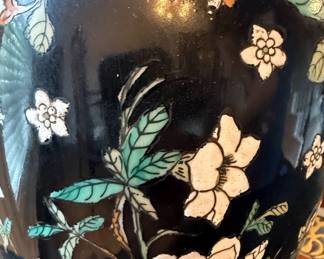 Pair of Chinese Export Porcelain Vases, "Made in Macau" Style