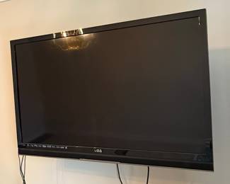 VIZIO M420SL LED TV