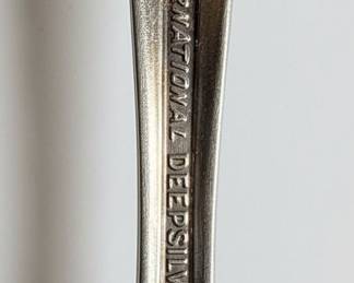 International DeepSilver Serving Spoon