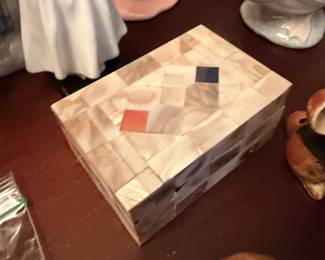 Abalone shell trinket box.