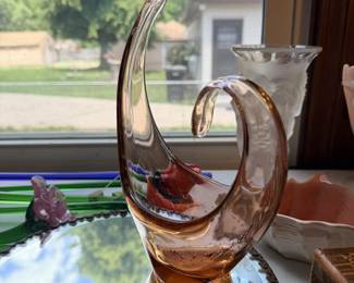 Amber and clear art-glass swan or bird sculpture.