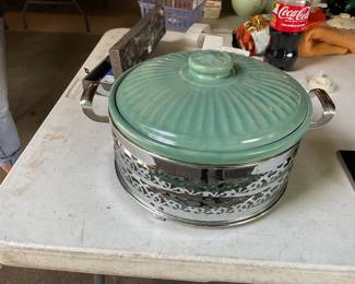 Western stoneware with carrier