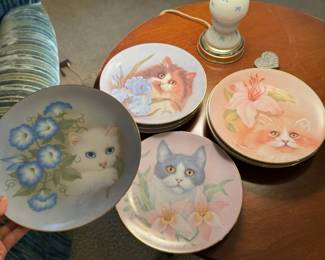 We love these pretty cat plates, all come with names and details too :). Boxes too