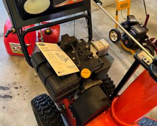 Ariens 927LE snow-thro