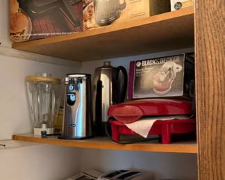 TOASTERS AND MORE KITCHENWARE