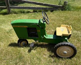 JOHN DEERE PEDAL TRACTOR #20
