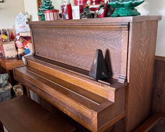 CERAMIC CHRISTMAS TREES, HOLIDAY DECOR AND VINTAGE UPRIGHT WASHBURN PIANO