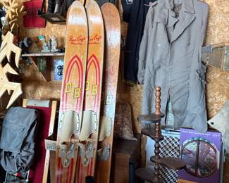 VINTAGE WATERSKIS