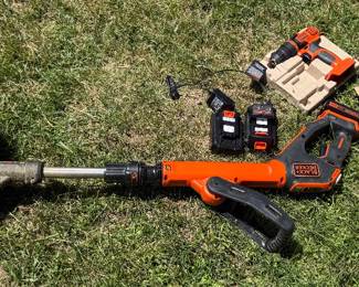 BLACK & DECKER WEEDER AND DRILL SET