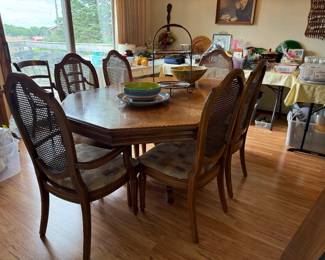 DINING TABLE 6 CHAIRS 2 LEAVES SET