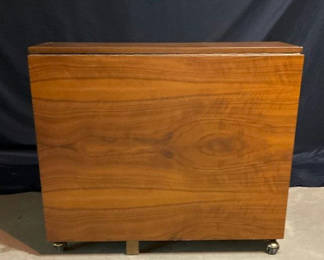 Lot 625: Mid-Century Modern 5-Piece "Stowaway" Drop-Leaf Dining Set