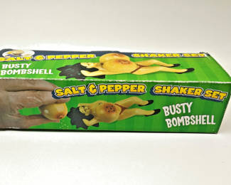 Lot 606: Busty Bombshell Salt & Pepper Shakers, Ceramic, Retro 1950s Style