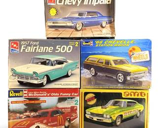 5pc 1:25 Scale Model AMT & Revell Car Collection