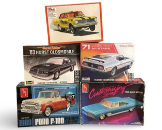5pc AMT/Revell 1:25 Scale Model Cars Collection