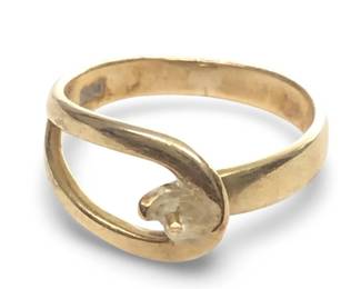 Enticing 14Kt Yellow Gold Ring