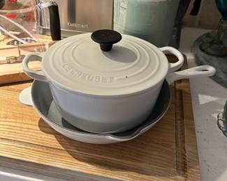Le creuset covered pot and fry pan